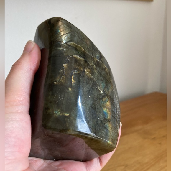 Labradorite - Picture 11 of 16